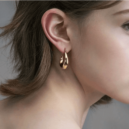 Aurora™ Sculpted Crescent Earrings